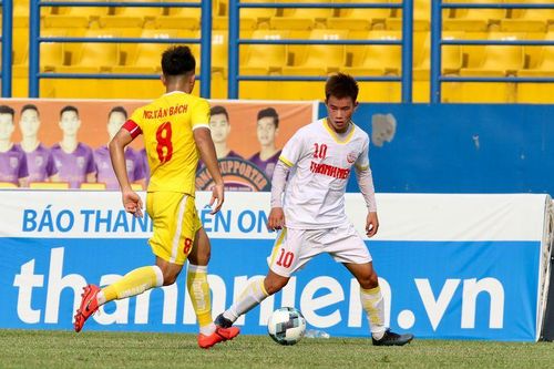 U19 SLNA có chiến thắng đầu tiên, PVF thắng đậm từ siêu phẩm