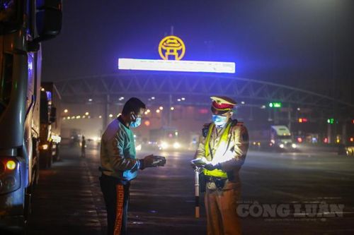 Phát hiện gần 10.000 lái xe vi phạm nồng độ cồn, ma túy sau 2 tuần kiểm tra