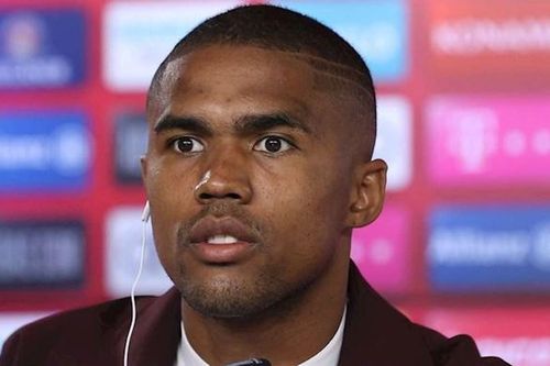CLB Bayern Munich ra quyết định về tương lai Douglas Costa
