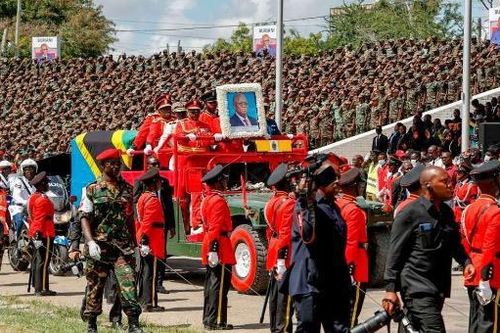 45 người chết vì giẫm đạp trong tang lễ Tổng thống Tanzania
