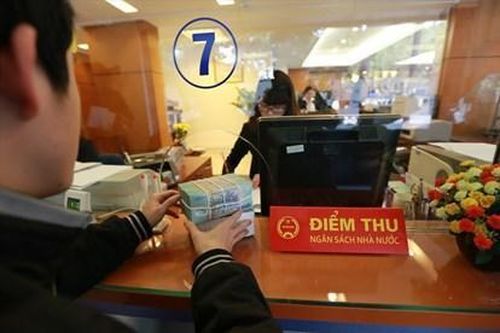 Thu ngân sách tiếp tục tăng bất chấp COVID -19