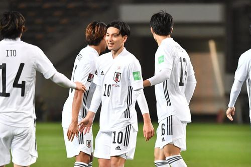 Nhật Bản đè bẹp Mông Cổ 14-0 ở vòng loại World Cup 2022