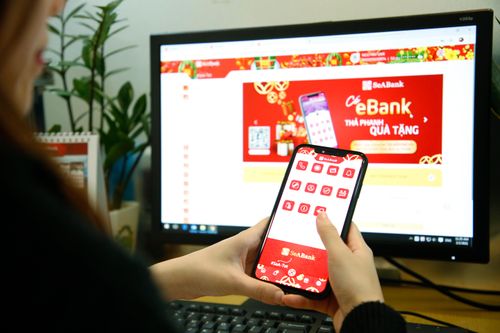 Ngân hàng số SeAMobile được nhận nhiều giải thưởng uy tín