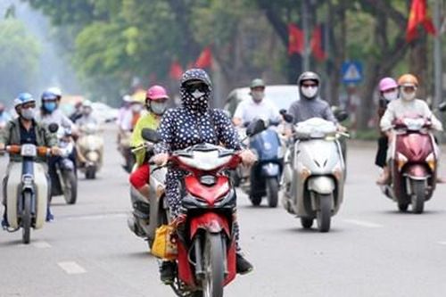Miền Bắc nắng nóng cục bộ, nhiệt độ cao nhất có nơi lên tới 36-37 độ C