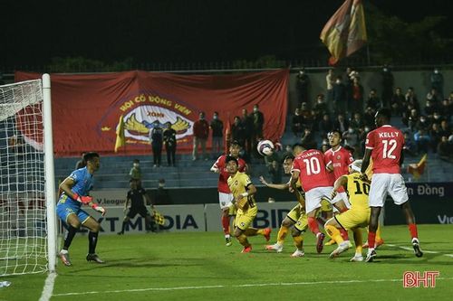 V.League 4 vòng đấu tới: Hồng Lĩnh Hà Tĩnh 'dễ thở'