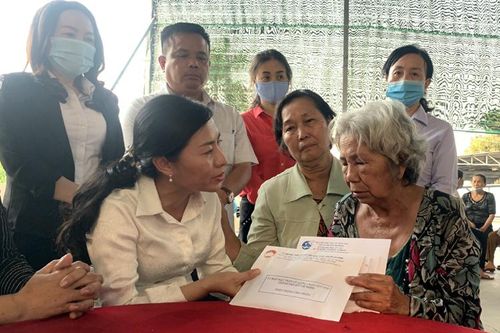 TP Hồ Chí Minh thăm hỏi, hỗ trợ gia đình có 6 nạn nhân tử vong do hỏa hoạn