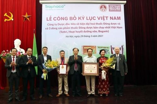 Traphaco xác lập Kỷ lục Việt Nam 'Công ty Dược đầu tiên về hiện đại hóa thuốc Đông dược'