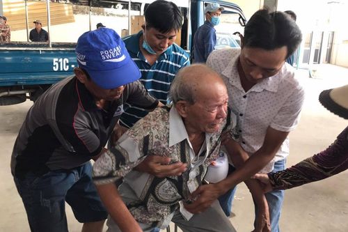 Vụ cháy làm 6 người tử vong ở TP. Thủ Đức: Đau xót cảnh 'người đầu bạc tiễn kẻ đầu xanh'