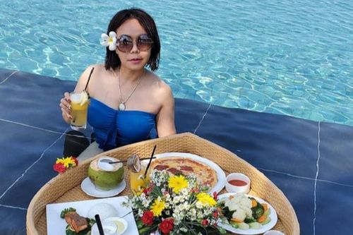 Việt Hương 'chặt đẹp' dàn hotgirl thời nay bằng loạt ảnh đồ bơi đầy gợi cảm