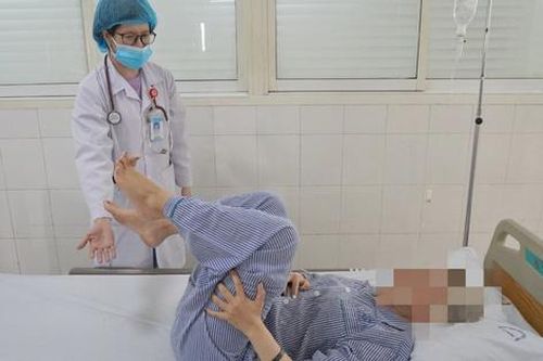 Sử dụng bóng cười, nam sinh 20 tuổi suýt liệt 2 chân
