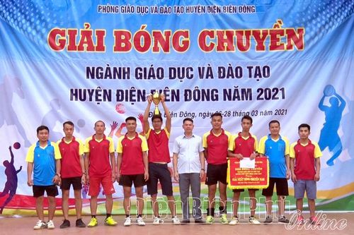 Huyện Điện Biên Đông: 540 VĐV tham gia Giải bóng chuyền ngành Giáo dục và Đào tạo