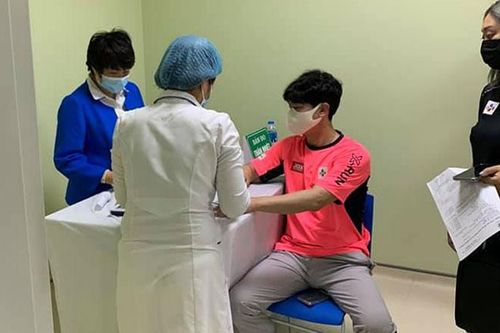 17 vận động viên, huấn luyện viên đầu tiên được tiêm vắc xin Covid-19