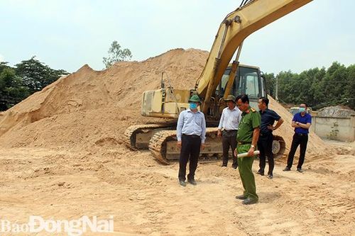 Phát hiện nhiều bãi tập kết rửa cát lậu quy mô lớn tại TP Biên Hòa