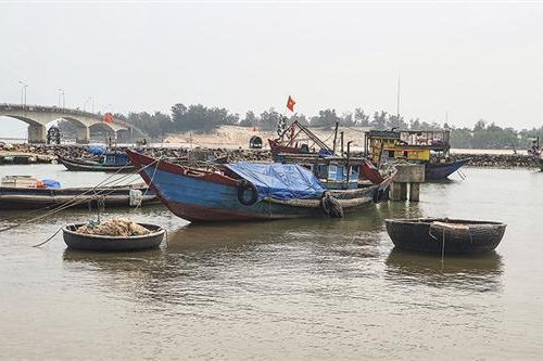 Cần sớm gỡ khó cho ngư dân trong cải hoán tàu thuyền