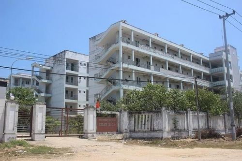 Xót xa ký túc xá trường y tế gần 80 tỉ bỏ hoang