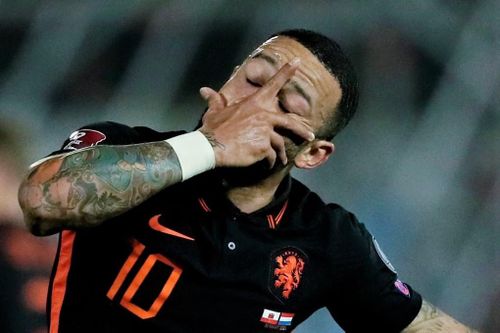 Depay lập cú đúp trong chiến thắng 7-0 của Hà Lan