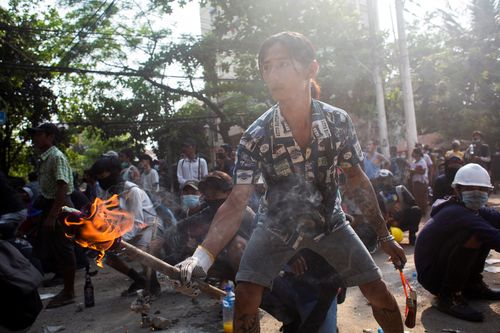 Mỹ ra lệnh cho nhân viên ngoại giao 'không chủ chốt' rời Myanmar