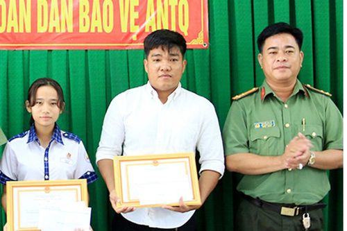 Nữ sinh bắt trộm được thưởng nóng