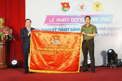 Phát huy vai trò xung kích sáng tạo của tuổi trẻ ngành y tế