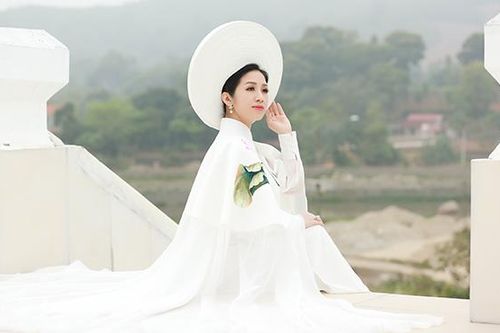 Ca sĩ Phương Nga 'chạm tim' khán giả với 'Quan Âm Mẹ từ bi'