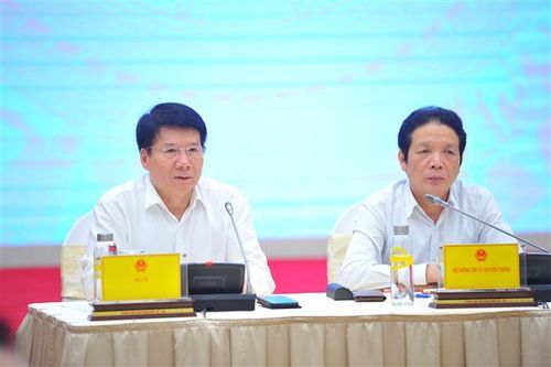 Họp báo Chính phủ thường kỳ tháng 3: Triển khai 'hộ chiếu vaccine' cần làm từng bước