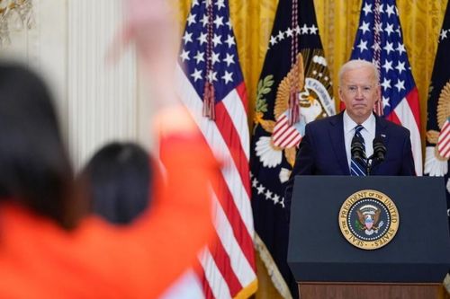 'Lá bài' đối nội, đối ngoại và ứng phó Trung Quốc khi Tổng thống Biden đang 'đi trên băng mỏng'