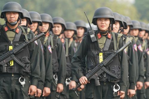 Bổ sung thêm nhiều quyền hạn cho Cảnh sát cơ động