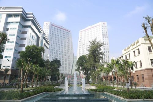 Tổng Bí thư, Chủ tịch nước chúc mừng Ngày truyền thống Bệnh viện 108