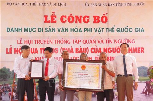 Lễ hội Phá Bàu được công nhận là Di sản Văn hóa phi vật thể quốc gia