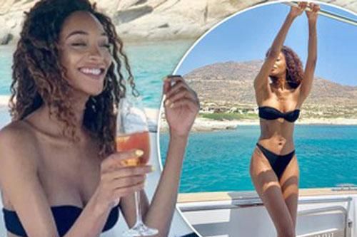 Siêu mẫu Jourdan Dunn khoe dáng đẹp như tạc tượng với áo tắm