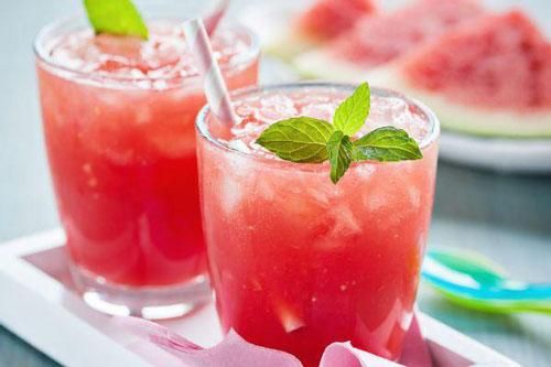 Cách làm nước ép dưa hấu vừa ngon vừa mát ngay tại nhà