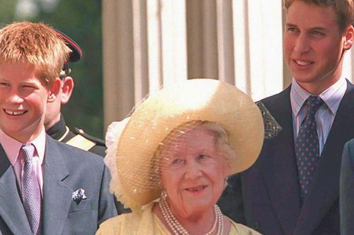 Lý do bất ngờ khiến Thái hậu để lại nhiều di sản cho Harry hơn William
