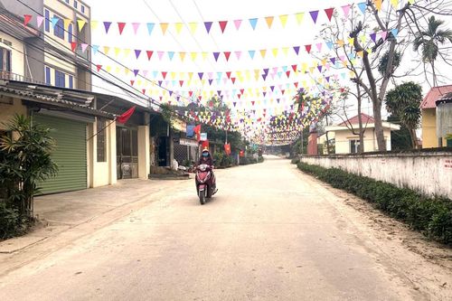 Đồng lòng xây dựng xóm nông thôn mới kiểu mẫu