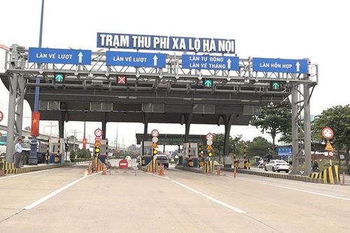 Thành phố Hồ Chí Minh yêu cầu rà soát biển báo trên Xa lộ Hà Nội để thuận tiện cho người dân