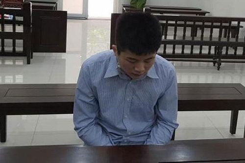 Can ngăn đánh nhau, ông lão 70 tuổi bị đâm tử vong