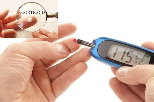 Theo dõi đường huyết chặt chẽ khi dùng thuốc bôi chứa corticoid