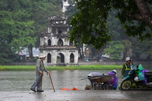 Loại bỏ ga ngầm metro cạnh hồ Gươm cần được tính tới