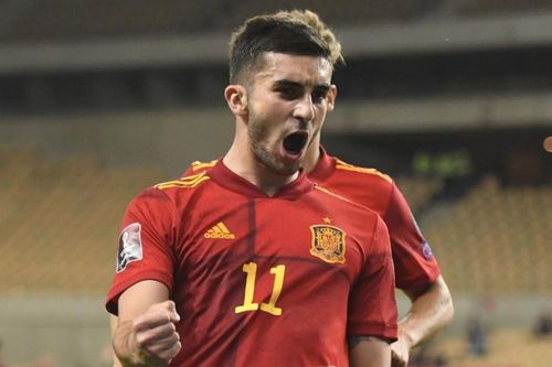 Tây Ban Nha, Italy giữ vững ngôi đầu vòng loại World Cup