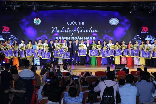 Sôi nổi cuộc thi: 'Nét đẹp văn hóa ngành Ngân hàng'