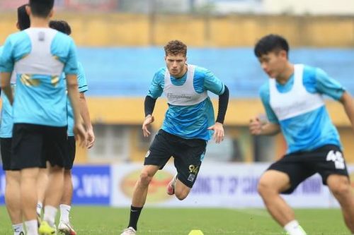 Hà Nội đón Quang Hải trở lại, mất Geovane vì chấn thương