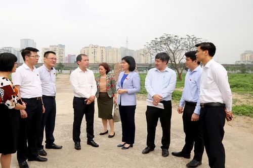 Hơn một triệu mét vuông đất 'vàng' bị bỏ hoang