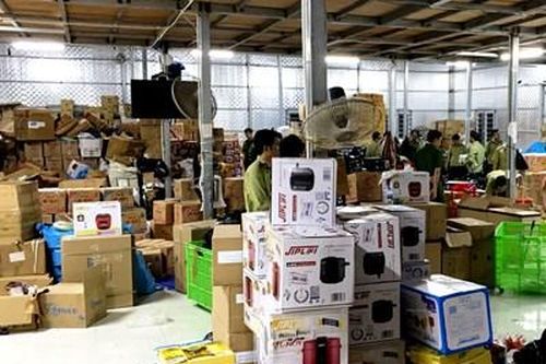 Ninh Bình: Triệt phá kho hàng giả, hàng nhái lớn nhất từ trước đến nay