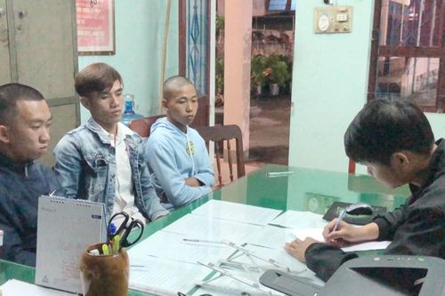 Giải cứu 5 em gái khỏi nhóm chăn dắt gái