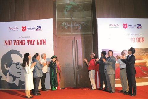 Trịnh Công Sơn 'vẫn hát'