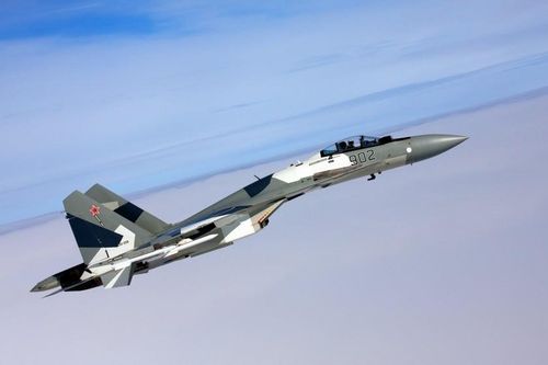 Su-35 Nga có ưu điểm nào vượt trội so với F-22 Mỹ?