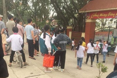 Học sinh lớp 8 tại Hà Nội bị bạn đâm tử vong