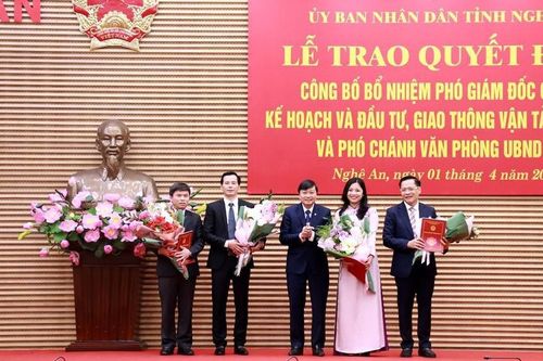 Bổ nhiệm nhiều cán bộ sở, ngành tỉnh Nghệ An