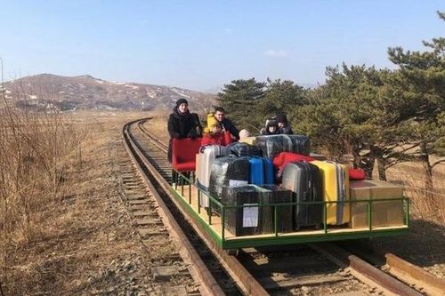 Nga tiết lộ nguyên nhân người nước ngoài ùn ùn rời Triều Tiên