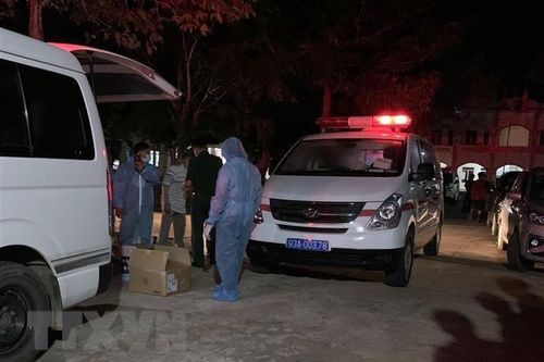 Dịch COVID-19: Phát hiện 3 xe ôtô chở người nhập cảnh trái phép
