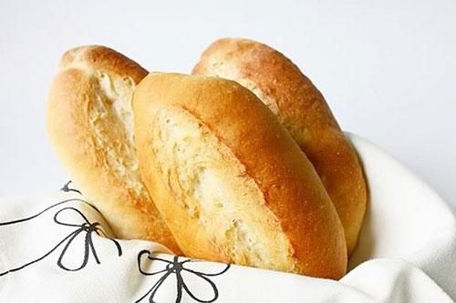 Những người không nên ăn bánh mì và lưu ý khi ăn thực phẩm này kẻo 'rước bệnh'